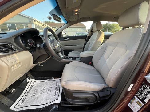 Used 2016 Kia Optima LX image 8