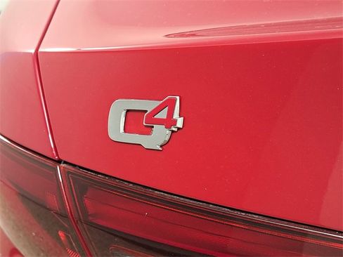 Used 2022 Alfa Romeo Giulia Veloce image 9