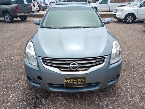 Used 2011 Nissan Altima 2.5 SL w/ 2.5SL Pkg FWD image 2