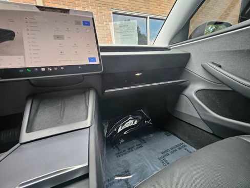 Used 2024 Tesla Model 3 Long Range RWD image 57