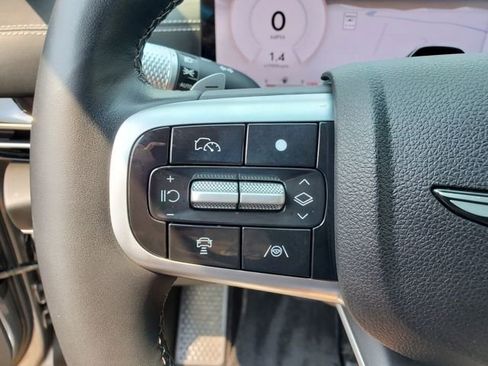 Used 2025 Genesis GV80 2.5T Standard image 16