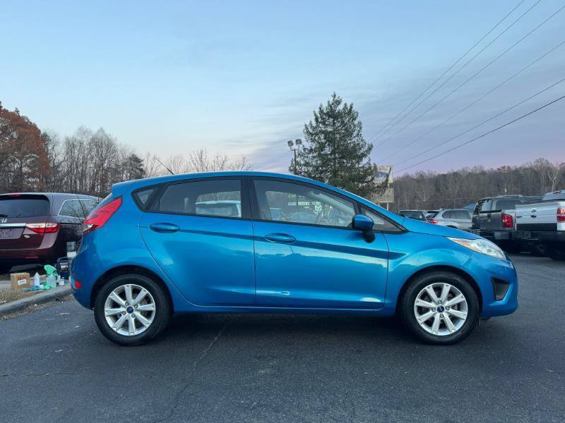 Used 2012 Ford Fiesta SE FWD image 4