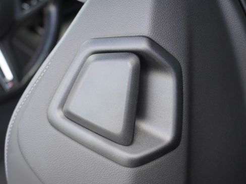 Used 2023 BMW M4 xDrive Competition image 33