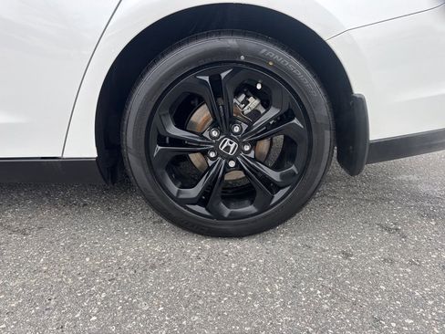 Used 2025 Honda Accord SE image 29