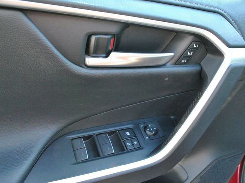 Certified 2023 Toyota RAV4 Limited AWD/4WD image 8