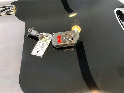 Used 2022 Jeep Wrangler Unlimited Rubicon w/ Xtreme Recon 35" Tire Package AWD/4WD image 15