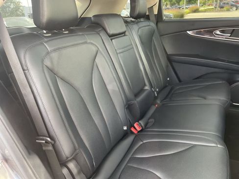 Used 2021 Lincoln Nautilus Reserve image 15