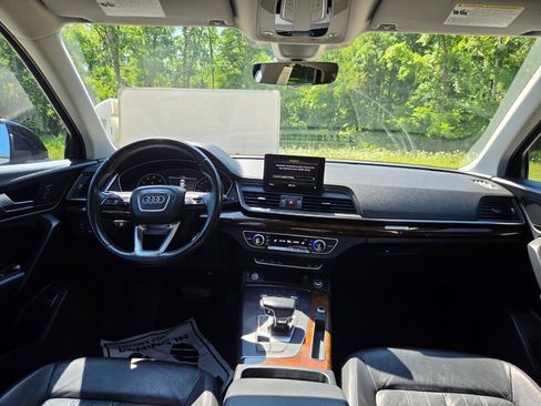 Used 2018 Audi Q5 2.0T Premium AWD/4WD image 24