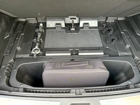 New 2026 Cadillac Optiq Luxury 2 image 57