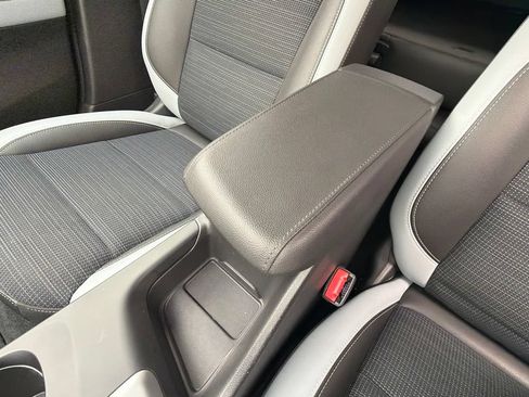 Used 2024 Buick Envista Preferred w/ Convenience I Package FWD image 22