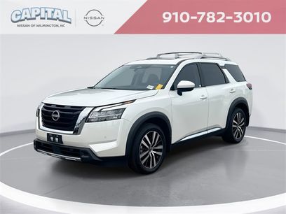 Used 2024 Nissan Pathfinder Platinum w/ Cargo Package