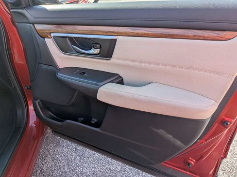Used 2017 Honda CR-V EX image 25