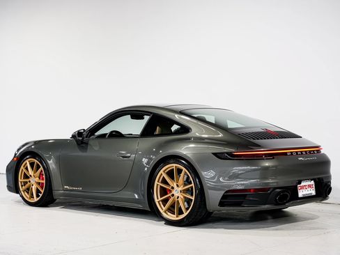 Used 2020 Porsche 911 Carrera 4S AWD/4WD image 9