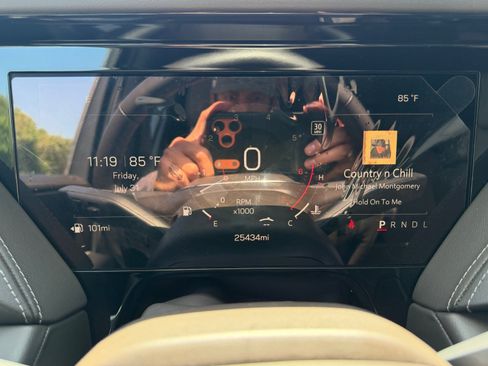 Used 2025 GMC Yukon Elevation w/ LPO, Get Active Package RWD image 15