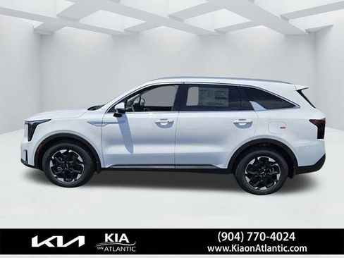 New 2025 Kia Sorento S w/ Panoramic Sunroof Package image 3