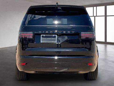 Used 2024 Land Rover Discovery Dynamic SE AWD/4WD image 4