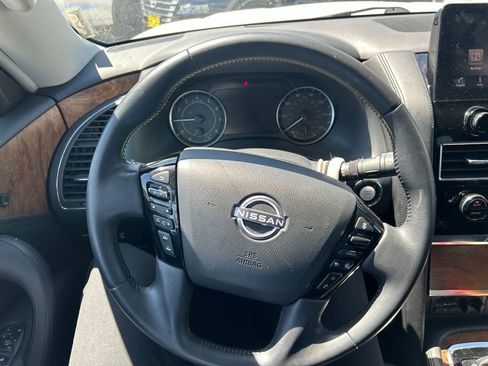 Used 2022 Nissan Armada SL AWD/4WD image 8