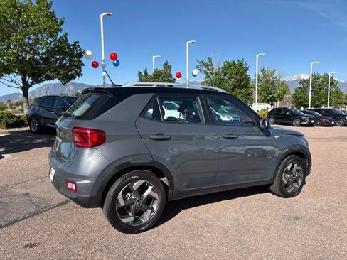 Used 2023 Hyundai Venue Limited FWD image 33