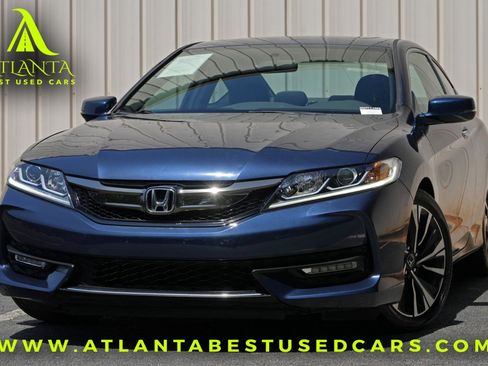 Used 2017 Honda Accord EX image 1