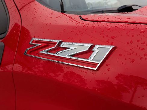 Used 2021 Chevrolet Silverado 1500 RST image 12