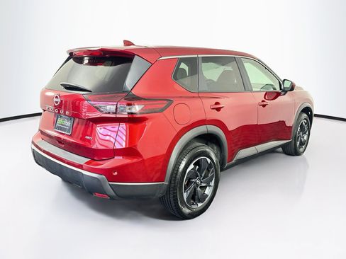 Used 2025 Nissan Rogue SV AWD/4WD image 9
