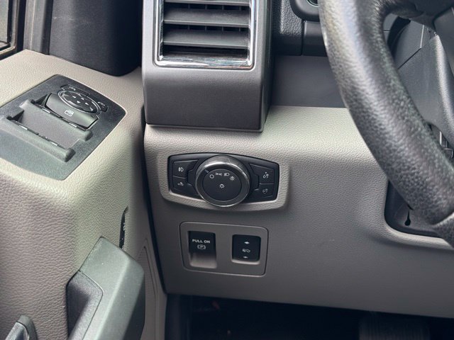 Used 2016 Ford F150 XLT w/ Equipment Group 301A Mid AWD/4WD image 30
