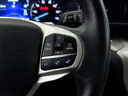 Used 2021 Ford Explorer XLT w/ Equipment Group 202A RWD image 35