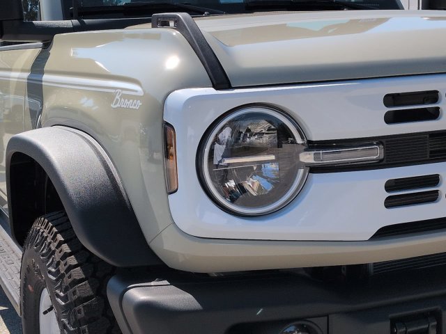New 2026 Ford Bronco Heritage Edition AWD/4WD image 9