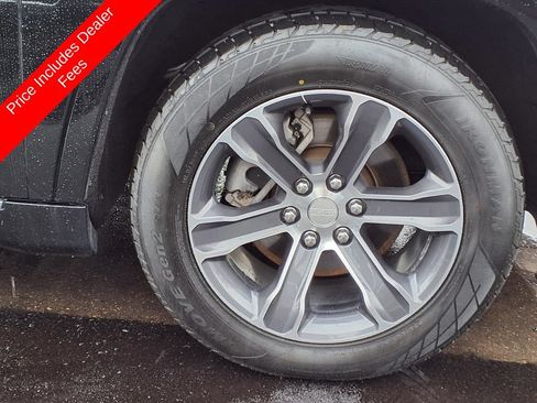 Used 2024 Jeep Grand Wagoneer L 4WD image 9
