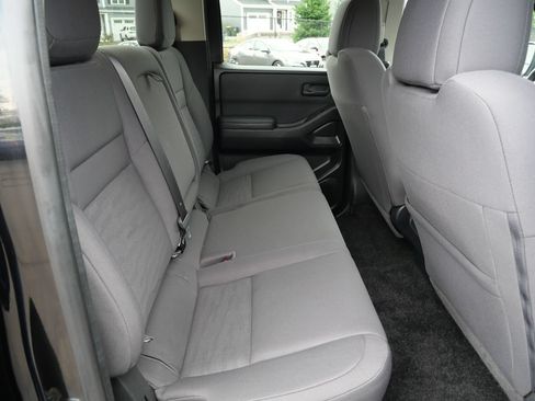 Used 2022 Nissan Frontier S w/ Technology Package AWD/4WD image 30