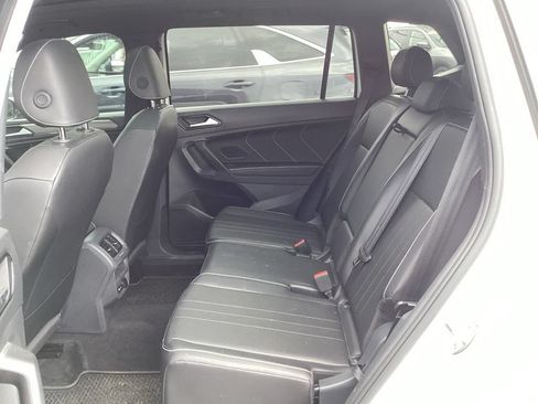 Used 2024 Volkswagen Tiguan SE R-Line AWD/4WD image 16