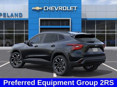 New 2026 Chevrolet Trax RS w/ Sunroof Package FWD image 4