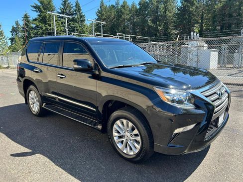 Used 2018 Lexus GX 460 Premium w/ Premium Package AWD/4WD image 3