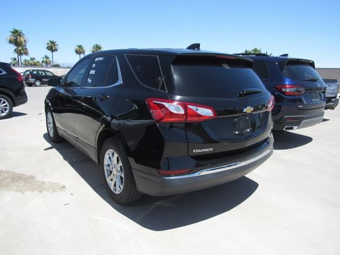Used 2019 Chevrolet Equinox LT FWD image 4