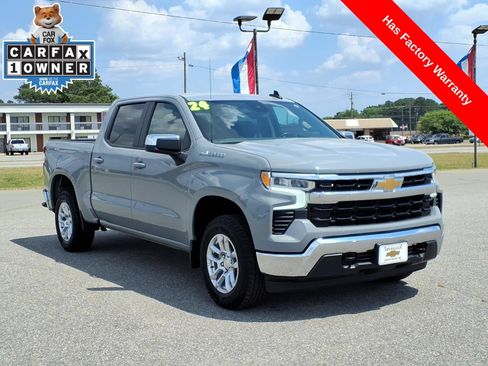 Used 2024 Chevrolet Silverado 1500 LT AWD/4WD image 7