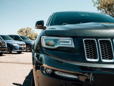 Used 2015 Jeep Grand Cherokee SRT w/ Trailer Tow Group IV AWD/4WD image 9