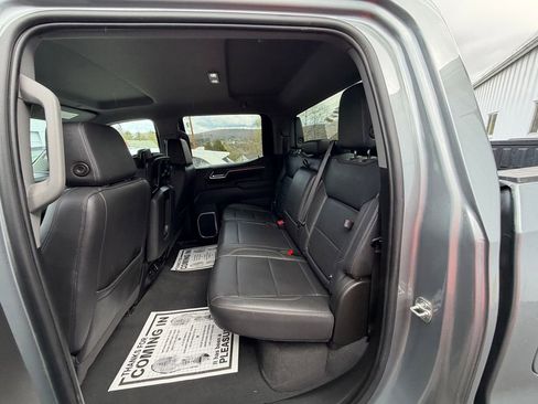 Used 2025 GMC Sierra 1500 SLT AWD/4WD image 10