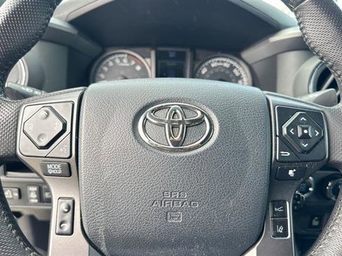 Used 2019 Toyota Tacoma TRD Sport image 23