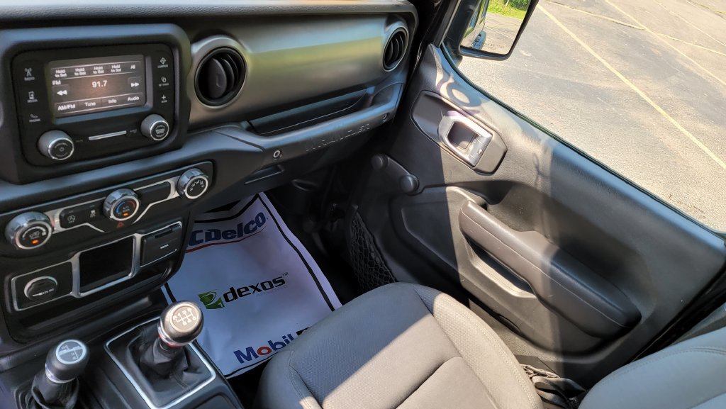 Used 2020 Jeep Wrangler Unlimited Sport AWD/4WD image 23