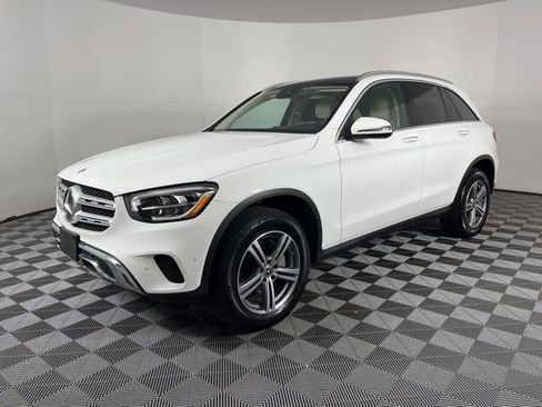 Used 2022 Mercedes-Benz GLC 300 4MATIC image 5
