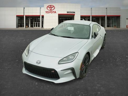 Used 2026 Toyota GR86 Premium w/ Performance Package RWD image 19