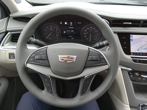 New 2026 Cadillac XT5 Premium Luxury image 16