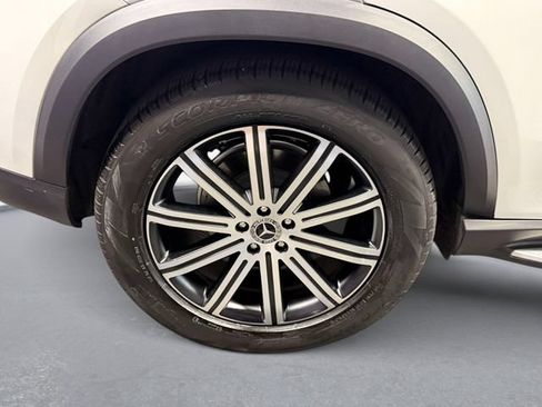 Used 2024 Mercedes-Benz GLE 350 4MATIC image 7