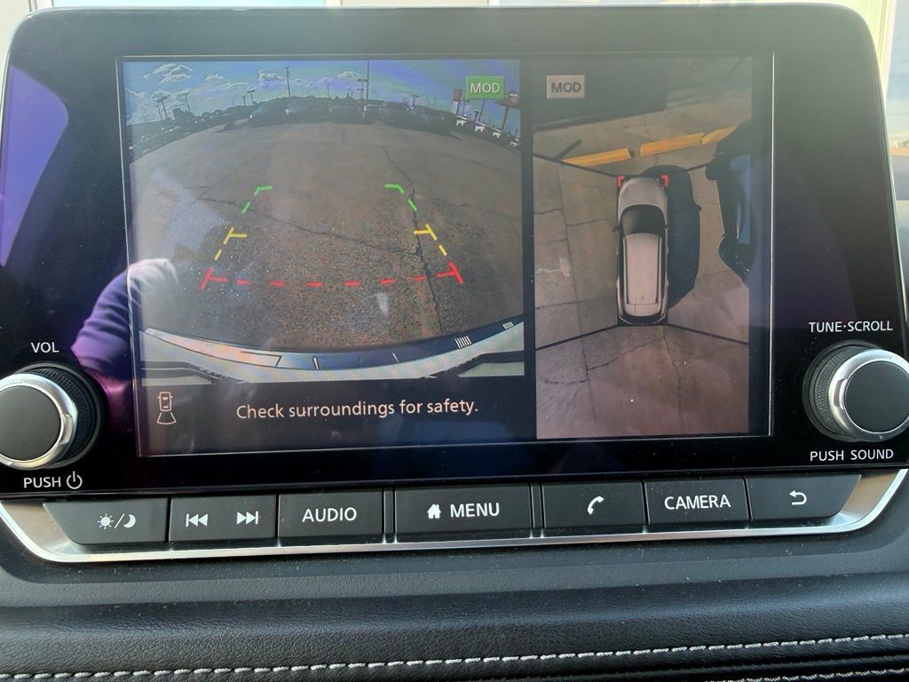 Certified 2021 Nissan Rogue SV FWD image 17