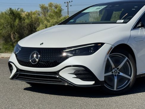 New 2026 Mercedes-Benz EQE 320+ Sedan image 3