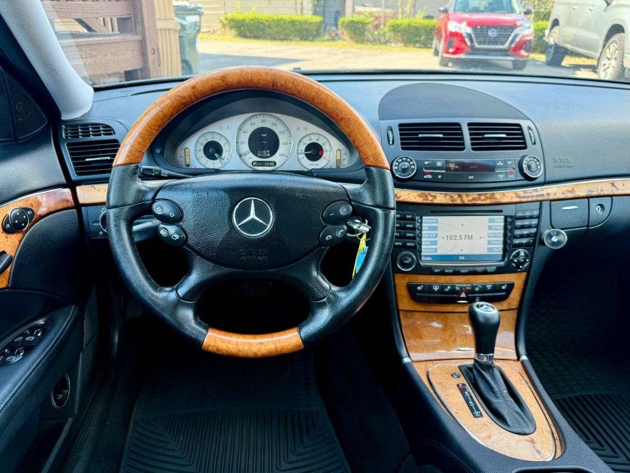 Used 2008 Mercedes-Benz E 350 4MATIC Sedan image 18