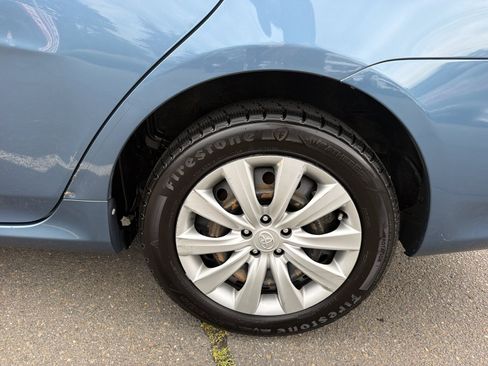 Used 2013 Toyota Corolla LE FWD image 11
