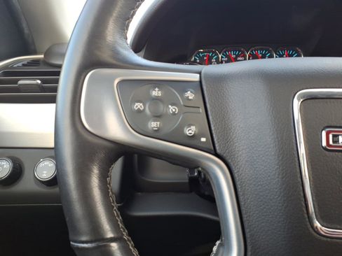 Used 2018 GMC Yukon SLT w/ Premium Edition image 21