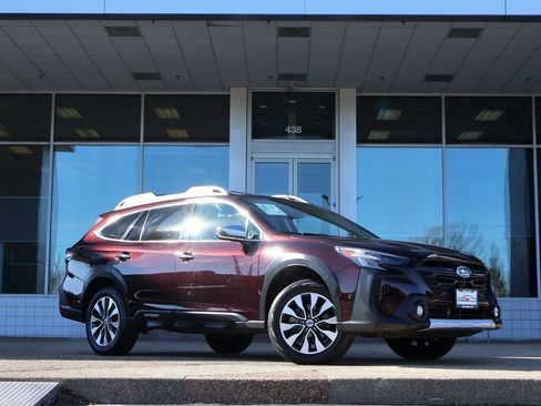 Used 2023 Subaru Outback Touring XT image 2