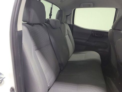 Used 2022 Toyota Tacoma SR AWD/4WD image 17